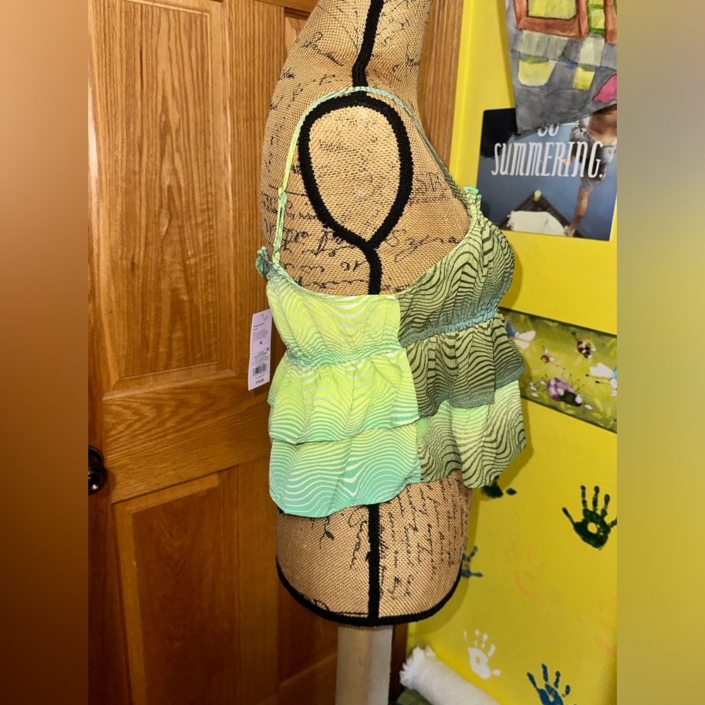 WILD FABLE RUFFLE CROP TOP - Picture 6 of 10